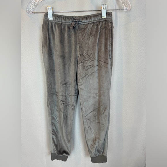 Boy’s Cat & Jack velour feel Gray Sweatpants- Sz Small 6-7 - Picture 1 of 6
